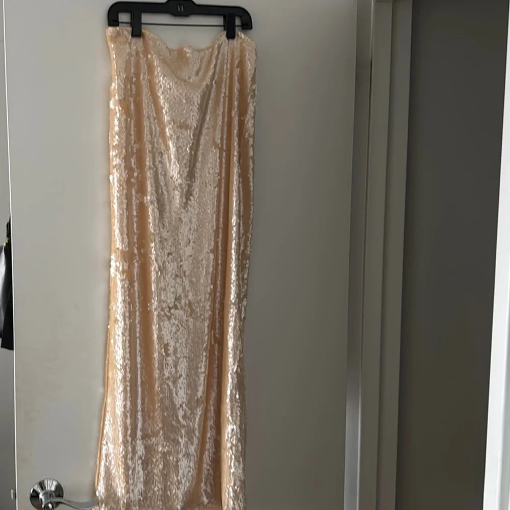 Lovers and Friends X BRIDGET LILIUM SKIRT IN BEIGE NEUTRAL - Picture 3 of 6